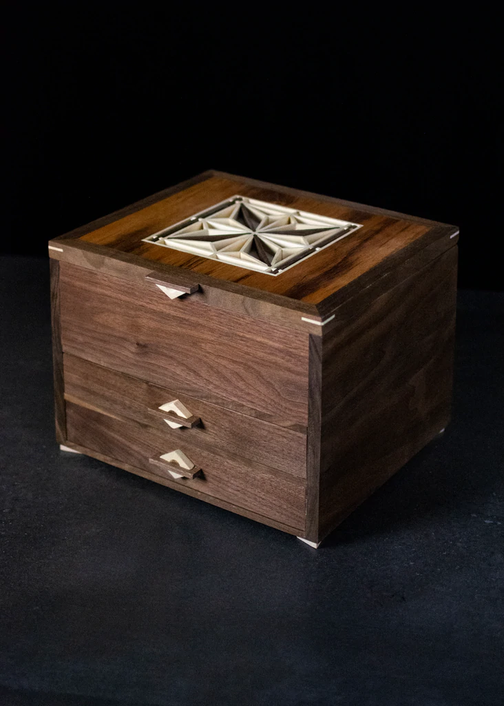 Nameless Woodcraft Valet Box